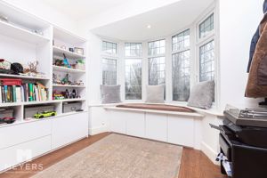 Photo 6- click for photo gallery